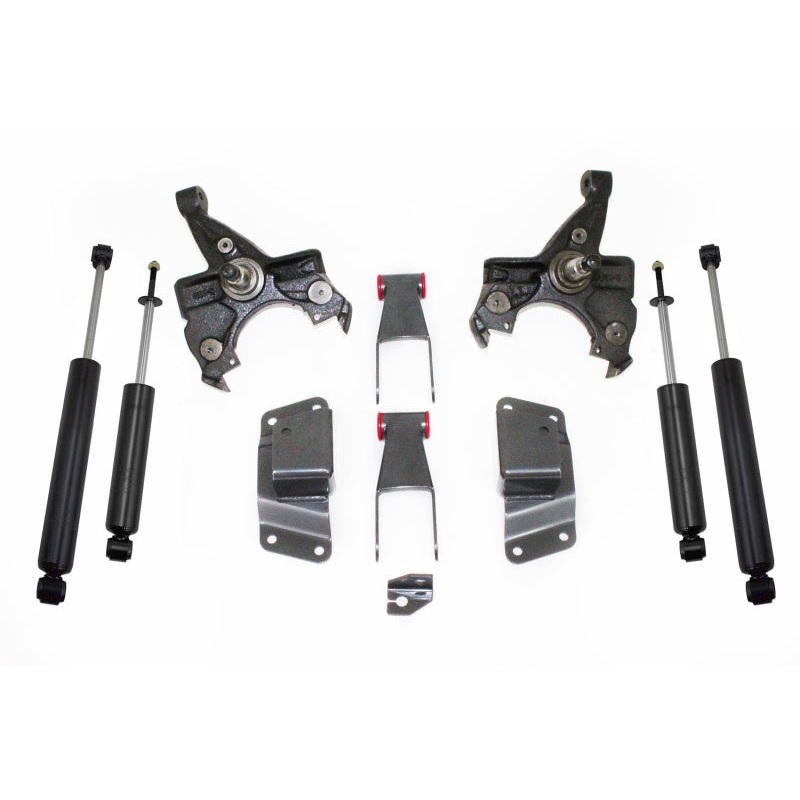 MaxTrac 92-98 GM C1500/2500 2WD Standard Cab 5/6 Lug 2in/4in Lowering Spindle Kit
